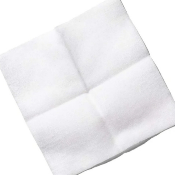 2/$25 Dr.Dennis Gross Alpha Beta Universal Daily Peel - Picture 2 of 6